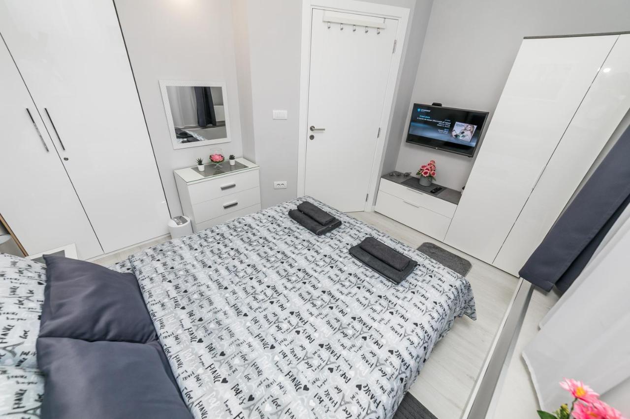 Gray Luxe Apartment Belgrade Luaran gambar
