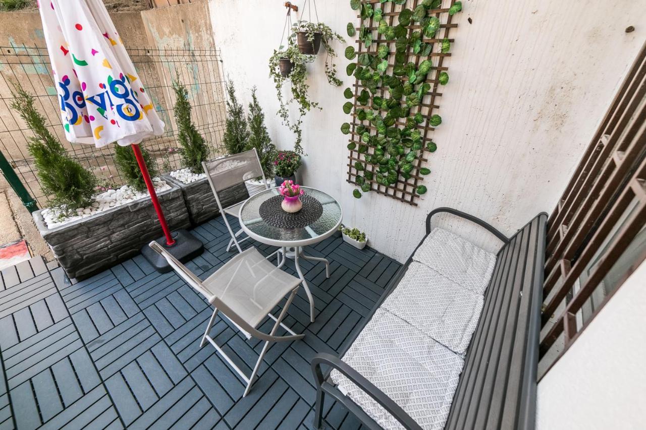 Gray Luxe Apartment Belgrade Luaran gambar