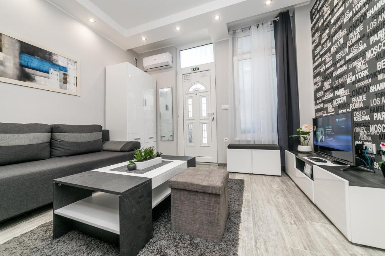 Gray Luxe Apartment Belgrade Luaran gambar
