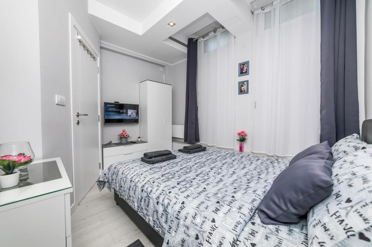 Gray Luxe Apartment Belgrade Luaran gambar